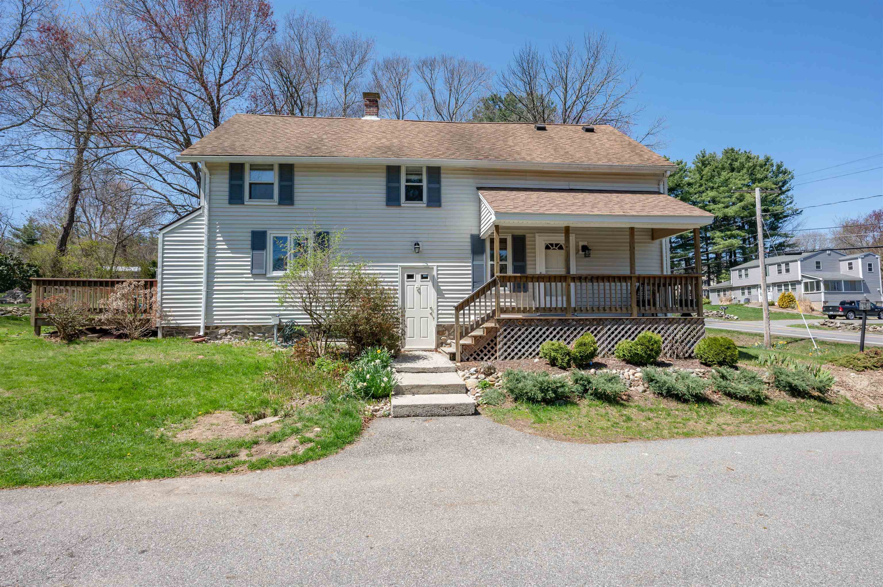 41 Main Street Atkinson, NH 03811 - Photo 2 of 40