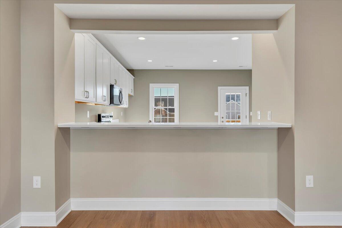 5703 Huntridge Road Roanoke, VA 24019 - Photo 5 of 24 04- Bar Area