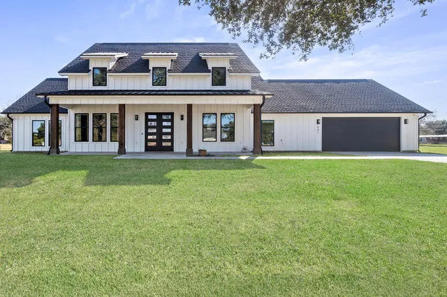$650,000 | 847 West Buccaneer Drive, Winnie, TX 77665