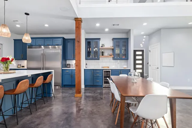 $650,000 | 847 West Buccaneer Drive, Winnie, TX 77665