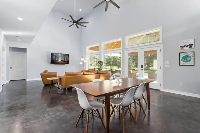 $650,000 | 847 West Buccaneer Drive, Winnie, TX 77665