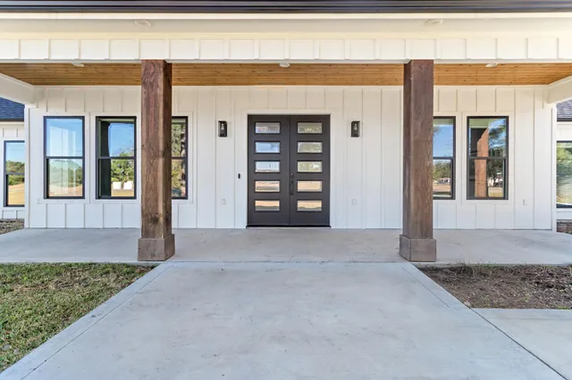 $650,000 | 847 West Buccaneer Drive, Winnie, TX 77665