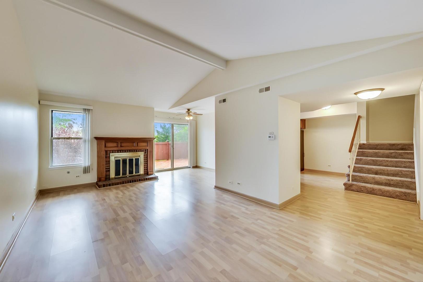 27 White Pine Drive Schaumburg, IL 60193 - Photo 3 of 27