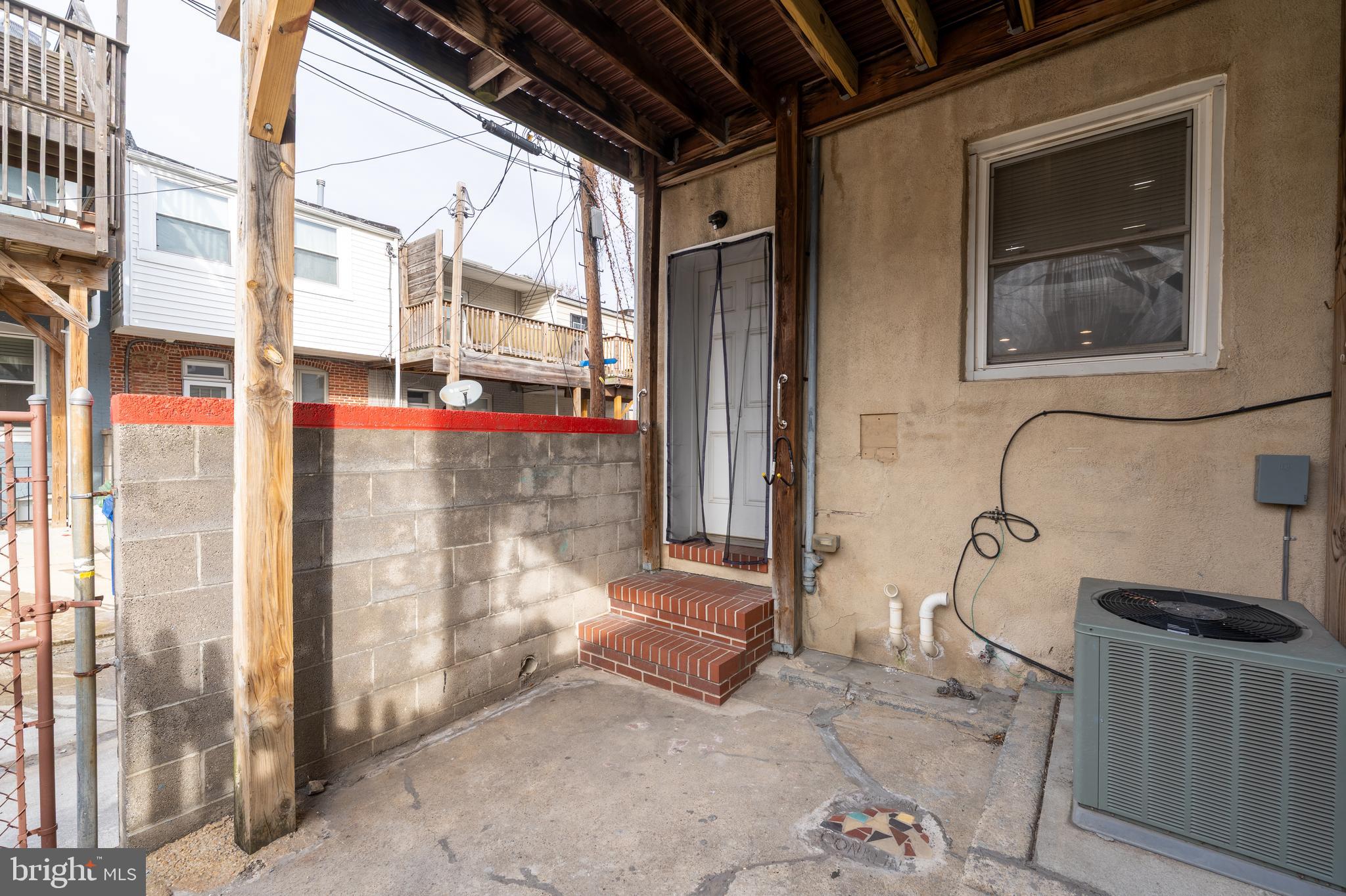 800 Grundy Street Baltimore, MD 21224 - Photo 32 of 41 Rear Patio