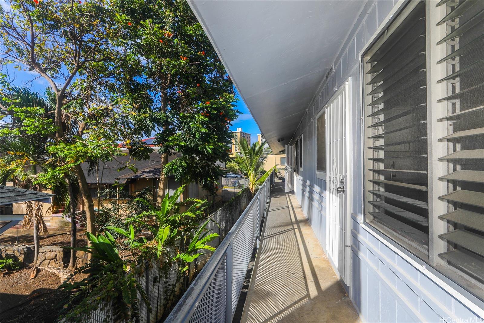 1719 Nuuanu Avenue, Unit 5E Honolulu, HI 96817 - Photo 22 of 25
