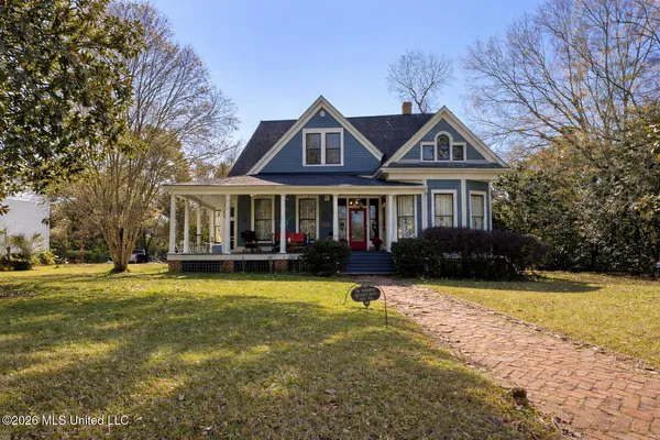 $225,000 | 209 Downing Street, Hazlehurst, MS 39083