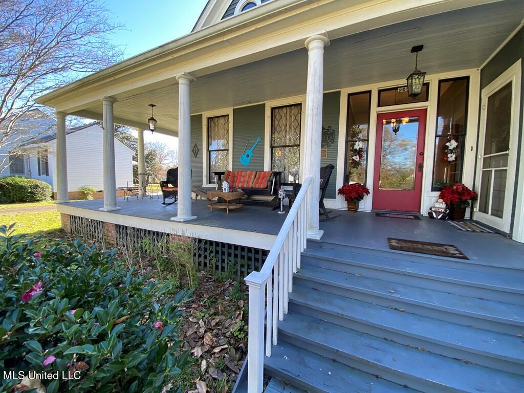209 Downing Street Hazlehurst, MS 39083 - Photo 2 of 26 Main Photo
