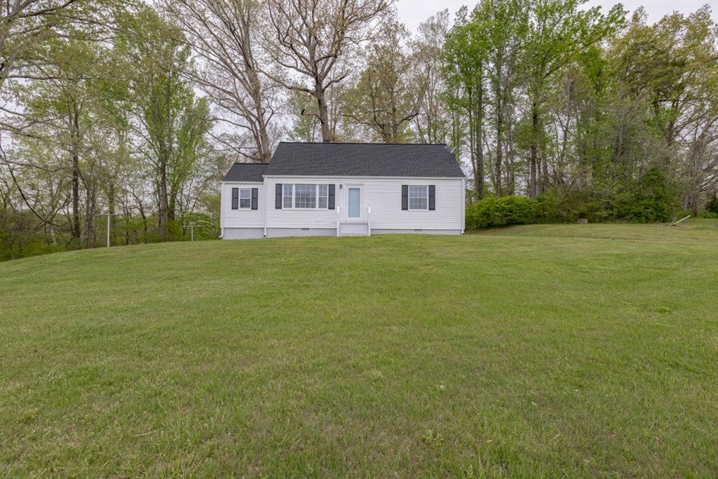 1261 Lunenburg County Road Keysville, VA 23947 - Photo 27 of 40 Gallery Image 27