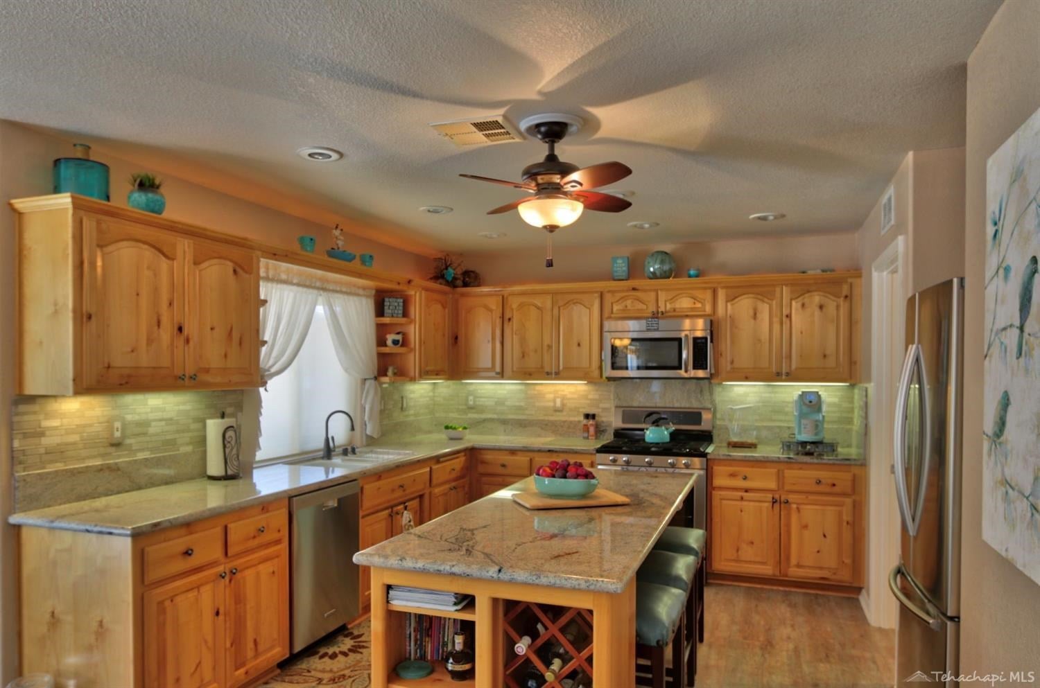 29271 North Lower Valley Road Tehachapi, CA 93561 - Photo 10 of 52 Gallery Image 10