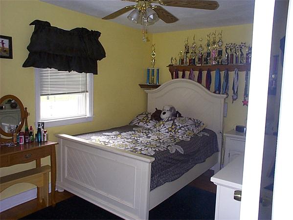 2 Selwyn Road Randolph, MA 02368 - Photo 7 of 18 Gallery Image 7