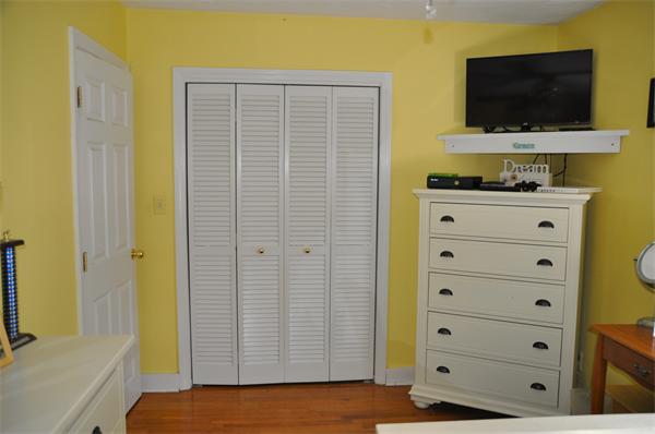 2 Selwyn Road Randolph, MA 02368 - Photo 8 of 18 Gallery Image 8