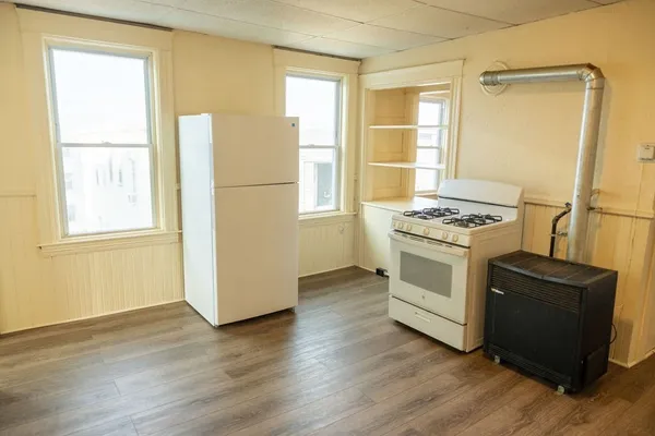 $2,300 | 42 Dorcester, Unit 3, Worcester, MA 01604