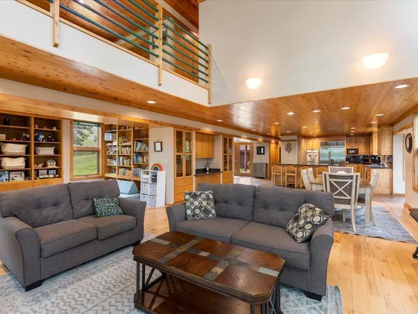 $1,880,000 | 27620 Island View Drive, Park Rapids, MN 56470