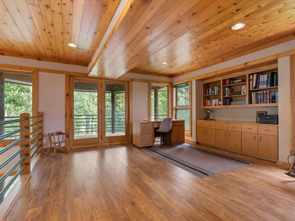 $1,880,000 | 27620 Island View Drive, Park Rapids, MN 56470