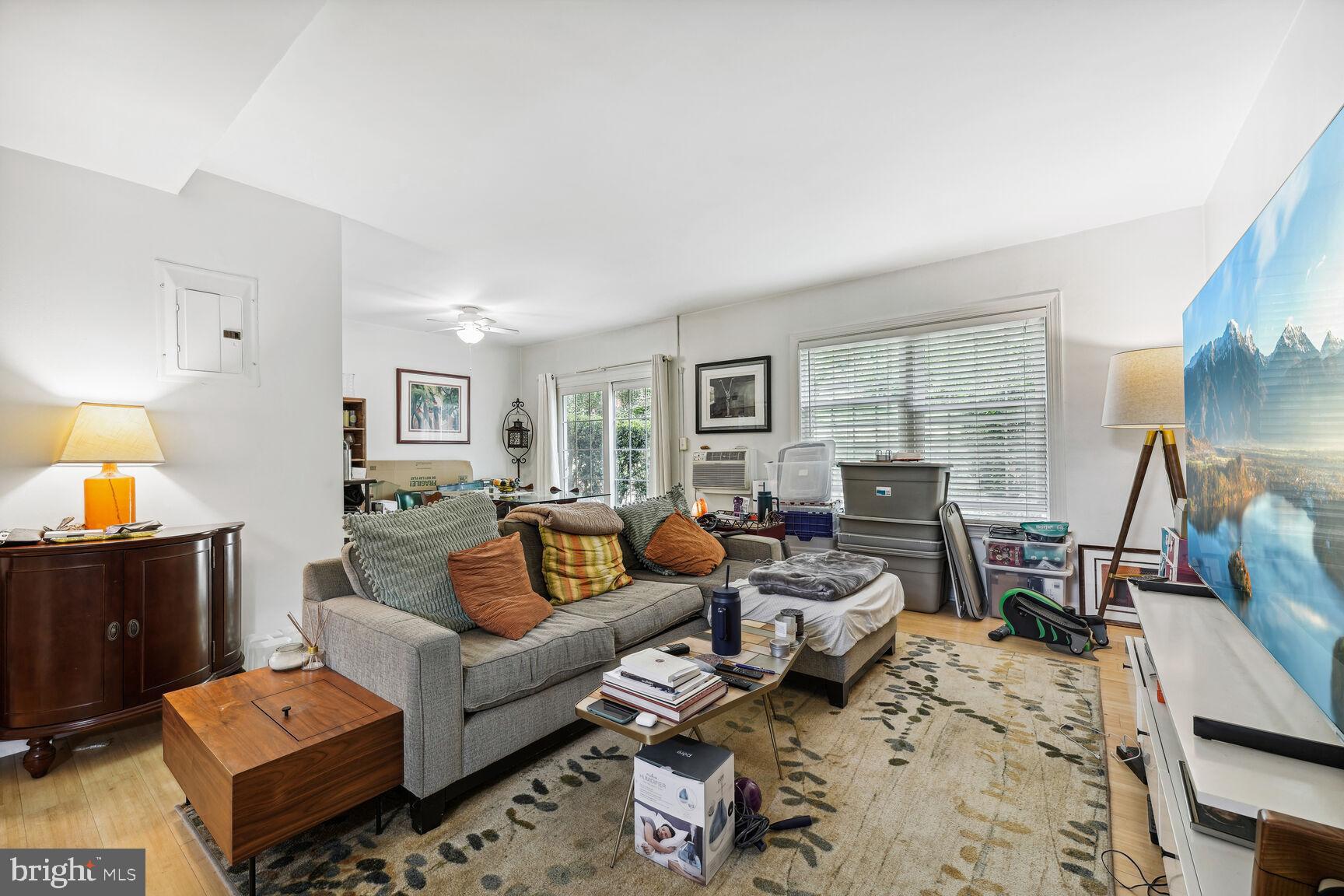 1665 Preston Road Alexandria, VA 22302 - Photo 3 of 12