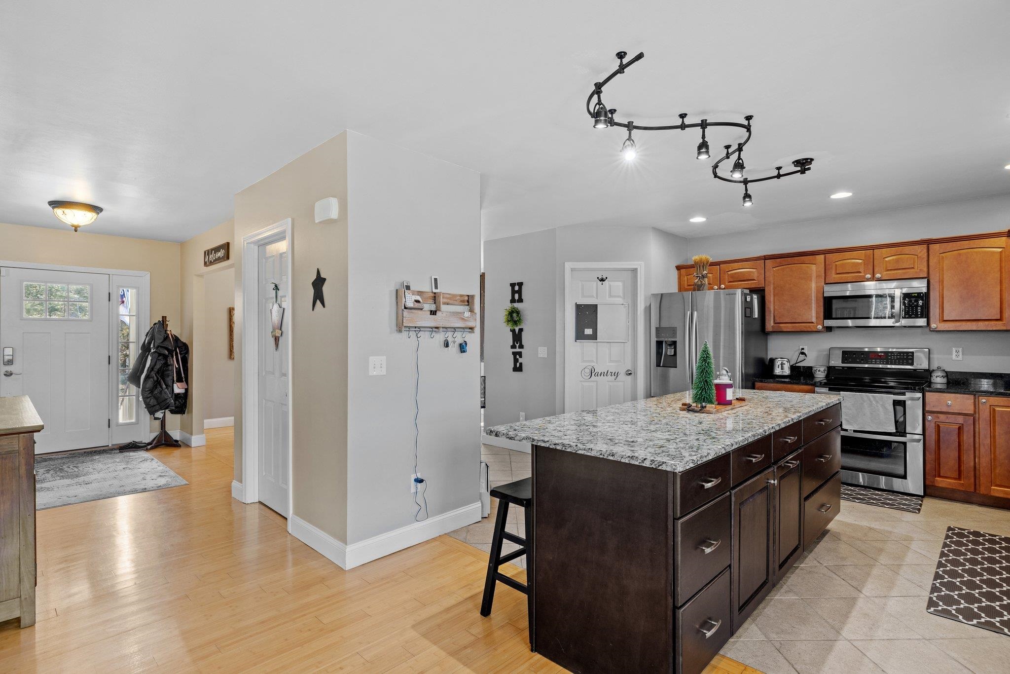 16 Fowler Road Epsom, NH 03234 - Photo 14 of 40