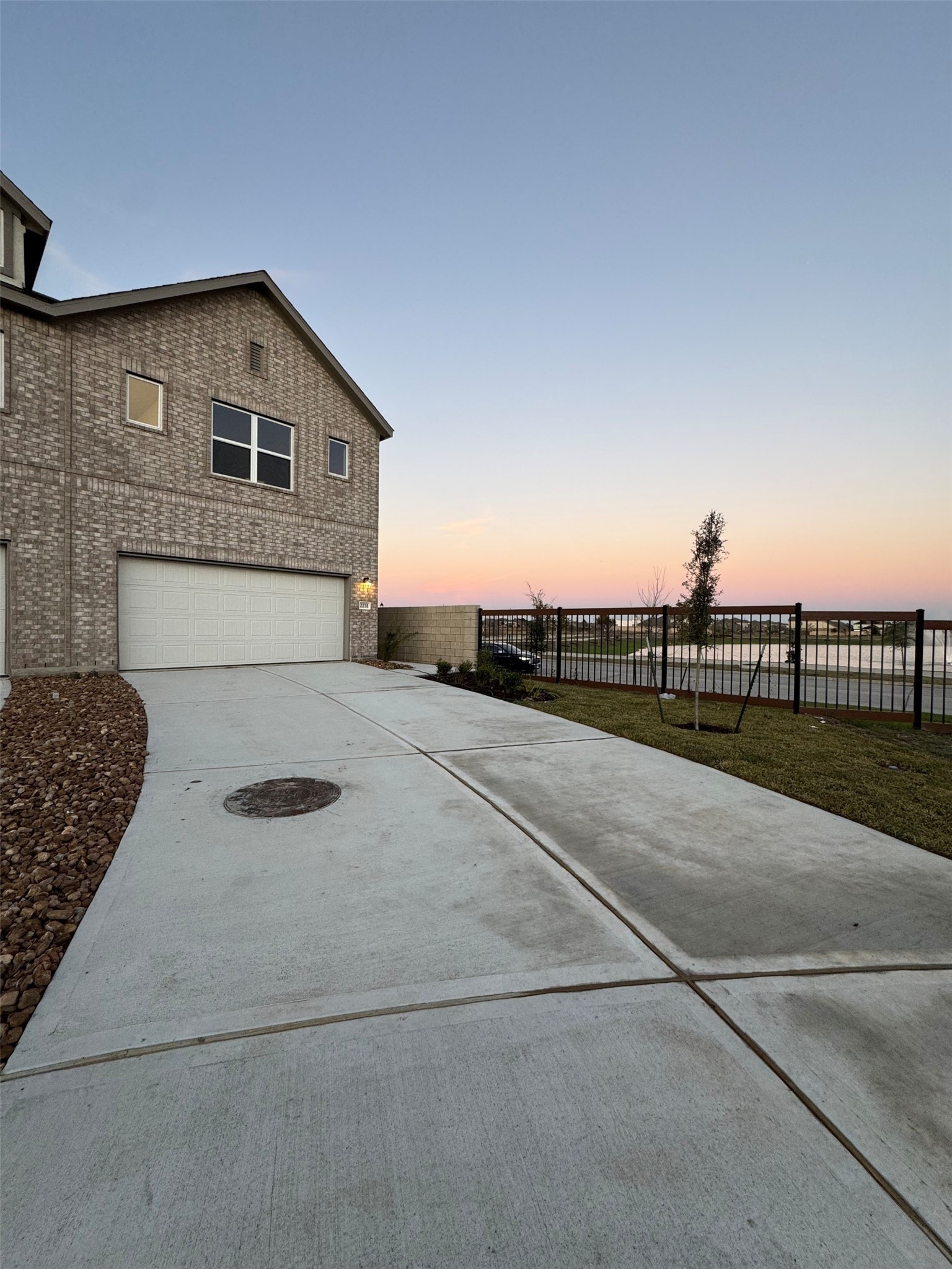 2131 Salinas Drive Rosharon, TX 77583 - Photo 8 of 22 **Photos are a representation of the floor plan. This is not the actual homesite.**