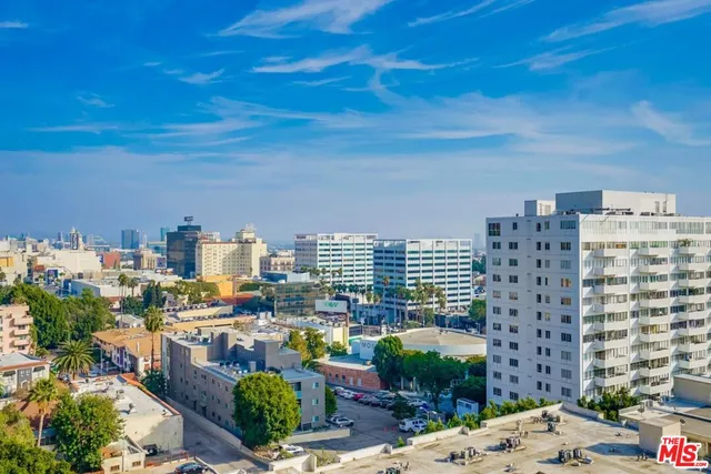 $5,550 | 7250 Franklin Avenue, Unit 802, Los Angeles, CA 90046
