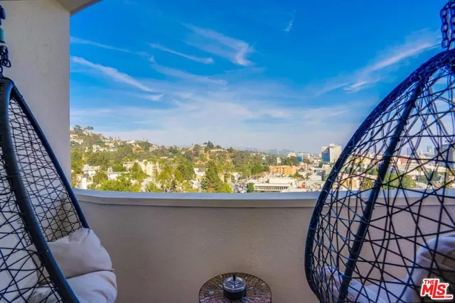 $5,550 | 7250 Franklin Avenue, Unit 802, Los Angeles, CA 90046