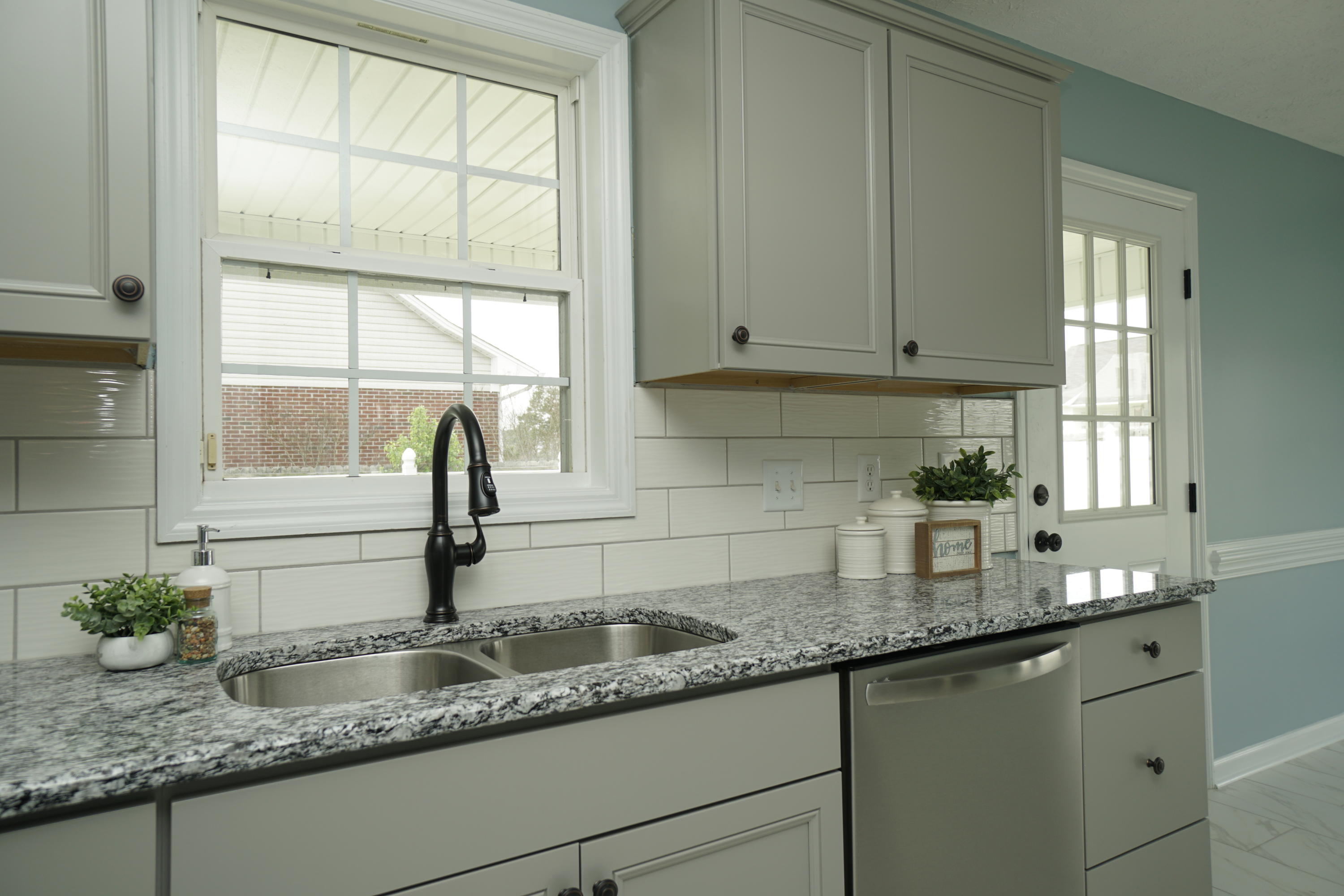 107 Cherian Court Pooler, GA 31322 - Photo 11 of 50 Sink View