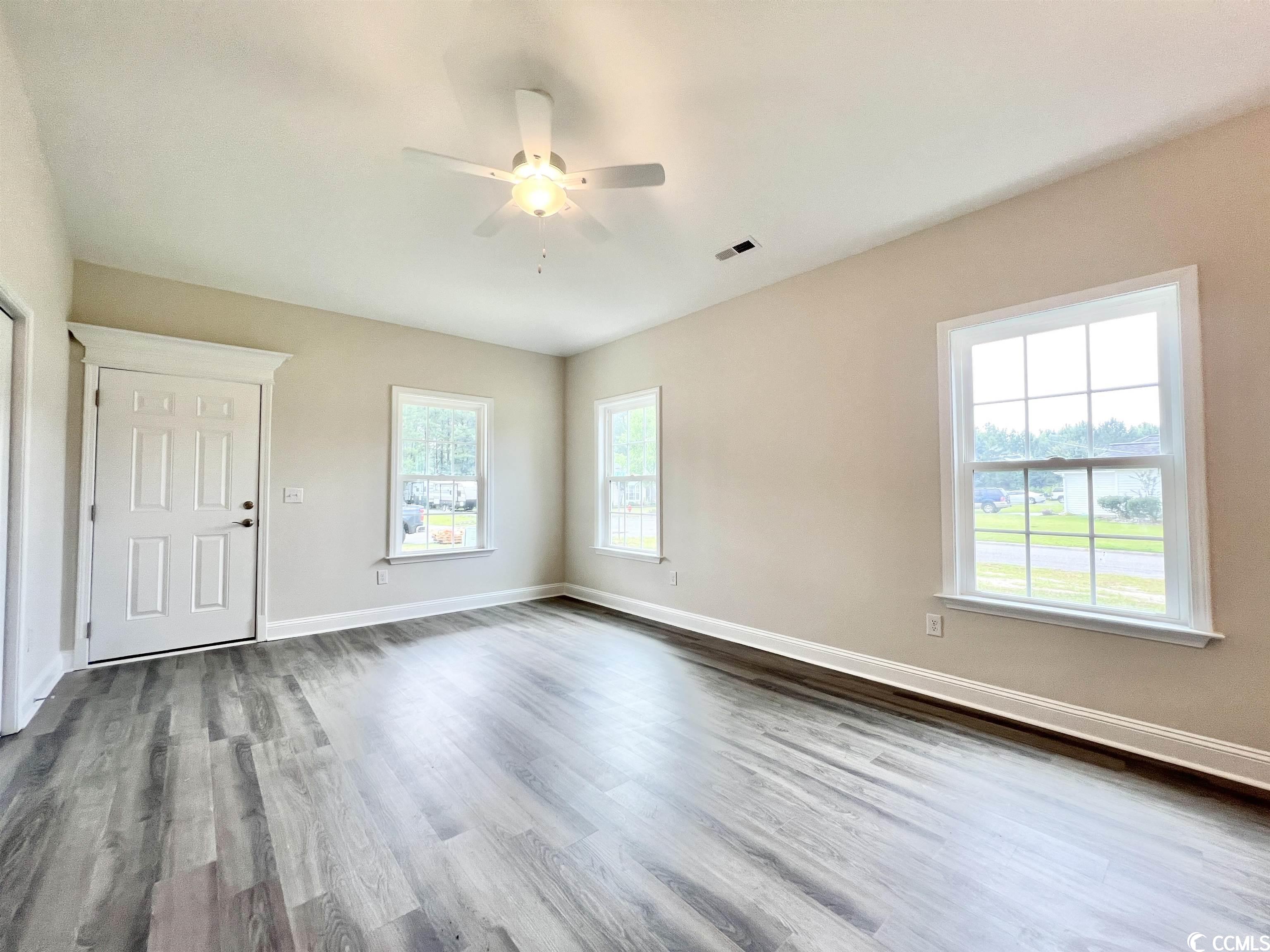 2976 Silverleaf Circle Loris, SC 29569 - Photo 3 of 15 Gallery Image 3