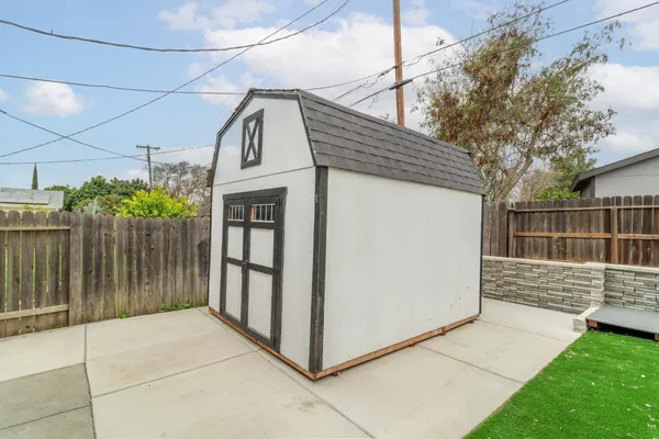 $499,999 | 832 Jackson Street, Winters, CA 95694