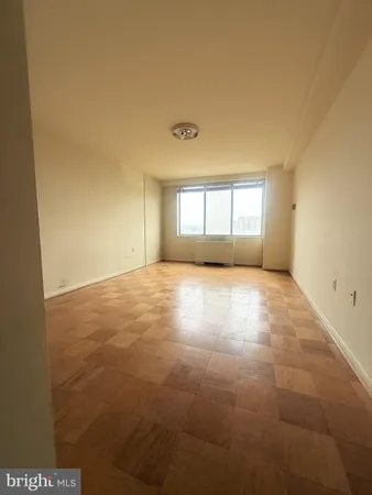 a view of empty room with window