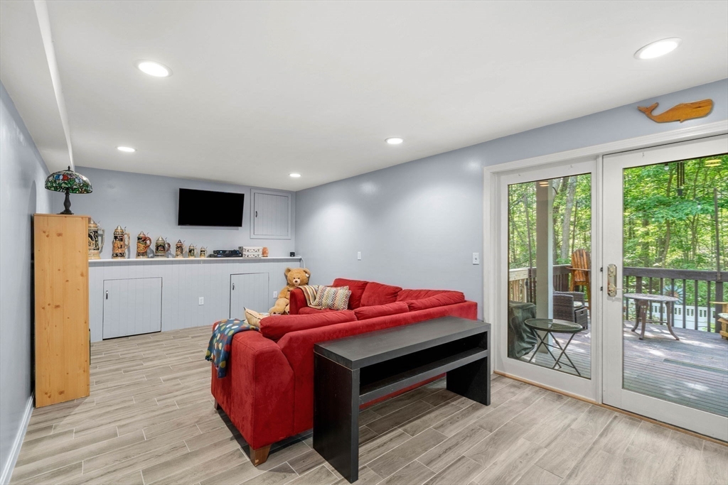 4 Deer Haven Road Beverly, MA 01915 - Photo 20 of 39