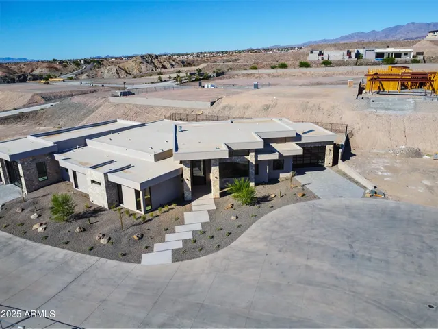 $3,950,000 | 2431 Dry Crk Court, Lake Havasu City, AZ 86406