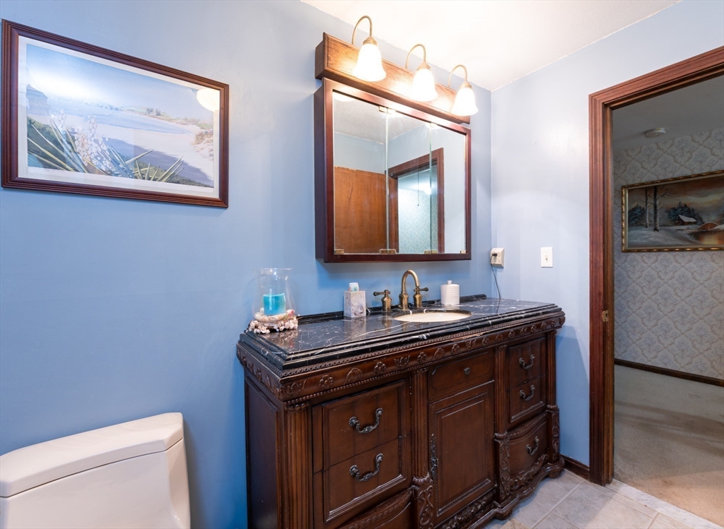 140 Ruby Road Dracut, MA 01826 - Photo 23 of 41 Gallery Image 23