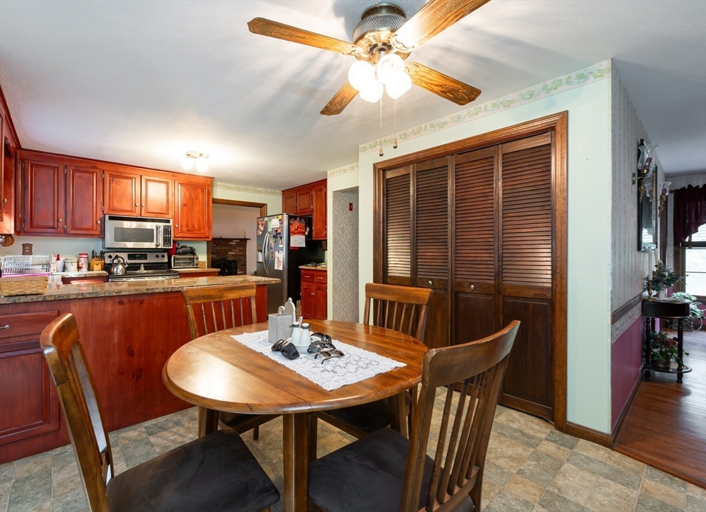 140 Ruby Road Dracut, MA 01826 - Photo 3 of 41 Gallery Image 3