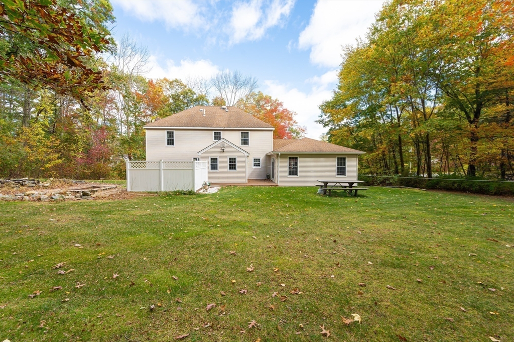 140 Ruby Road Dracut, MA 01826 - Photo 31 of 41 Gallery Image 31