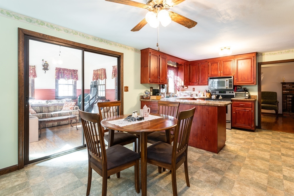 140 Ruby Road Dracut, MA 01826 - Photo 4 of 41 Gallery Image 4