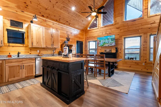 $699,000 | 2138 Rising Fawn Way, Sevierville, TN 37862