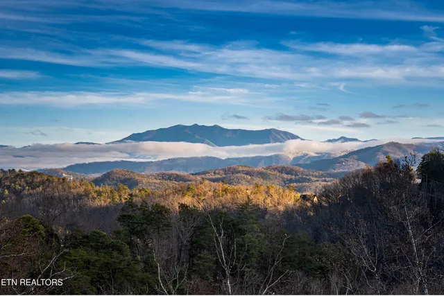 $699,000 | 2138 Rising Fawn Way, Sevierville, TN 37862