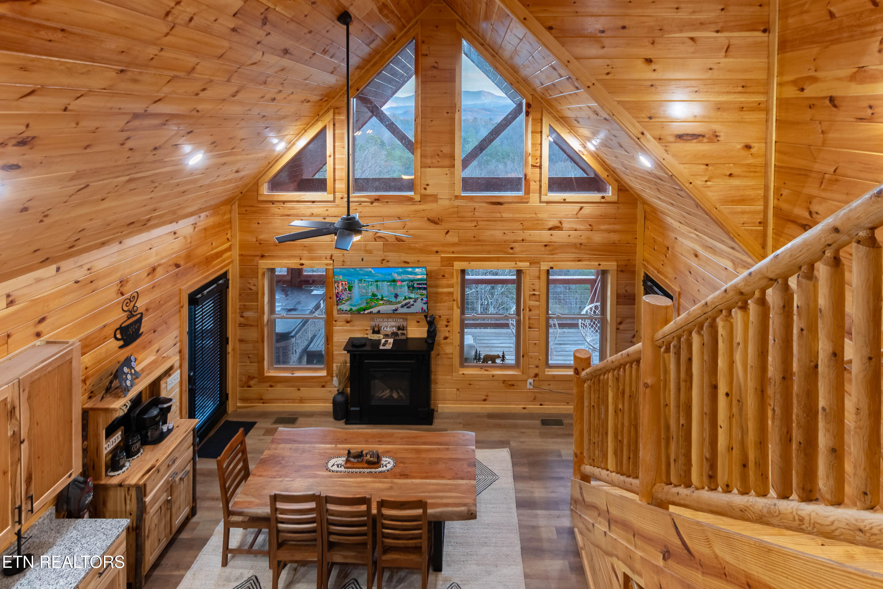 2138 Rising Fawn Way Sevierville, TN 37862 - Photo 21 of 45 2138 Rising Fawn, Gatlinburg TN DSC_6138