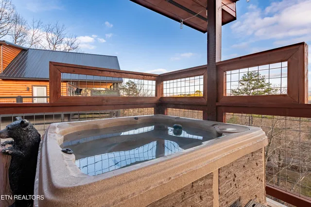 $699,000 | 2138 Rising Fawn Way, Sevierville, TN 37862