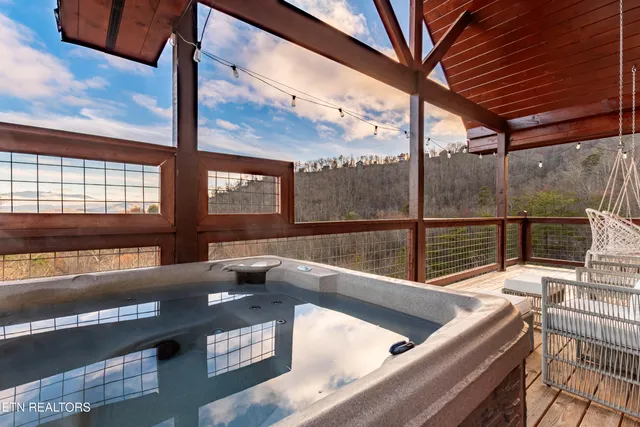 $699,000 | 2138 Rising Fawn Way, Sevierville, TN 37862