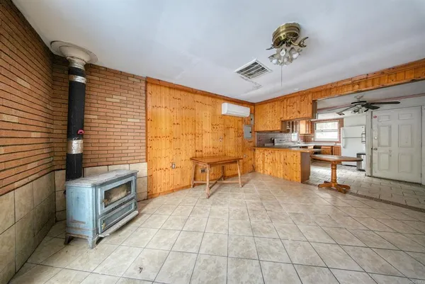 $170,000 | 3 Avenue, Godeffroy, NY 12729