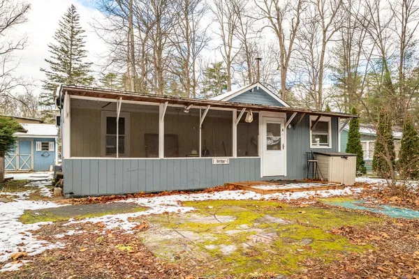 $170,000 | 3 Avenue, Godeffroy, NY 12729