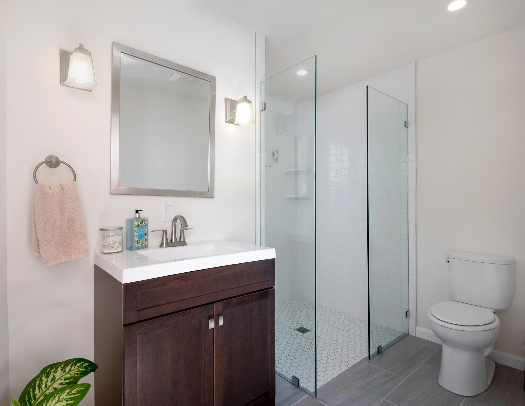 30 Skyline Circle Santa Barbara, CA 93109 - Photo 13 of 27 Master Bathroom