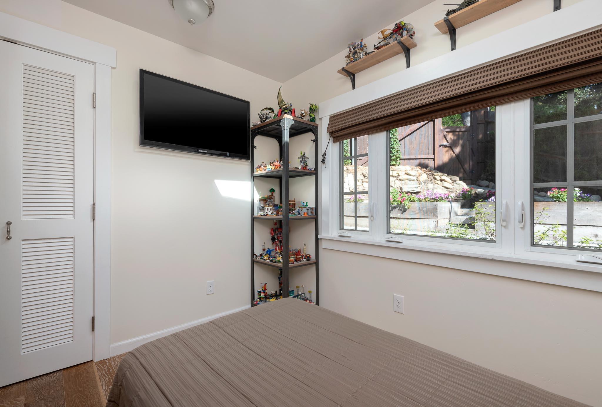 30 Skyline Circle Santa Barbara, CA 93109 - Photo 15 of 27 Bedroom