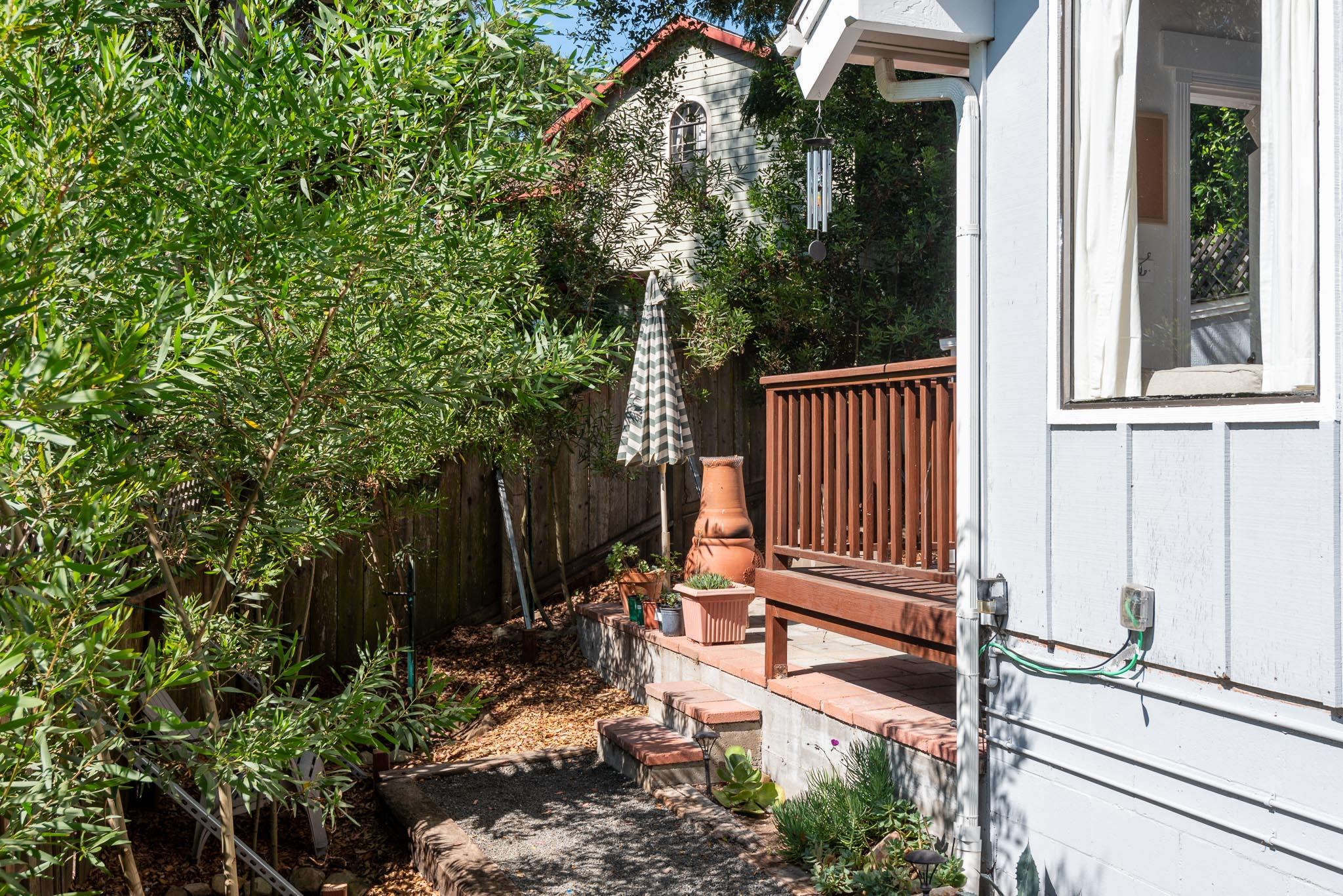 30 Skyline Circle Santa Barbara, CA 93109 - Photo 22 of 27 Front of ADU