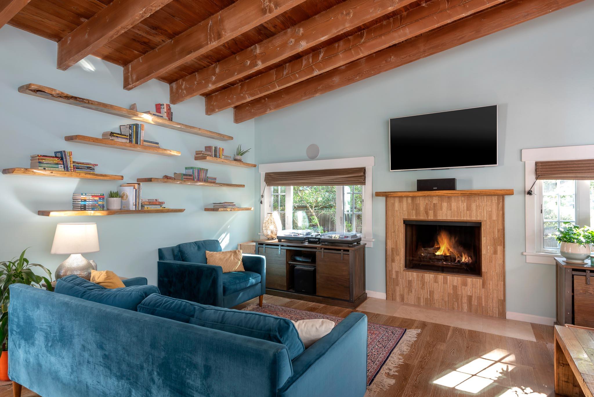 30 Skyline Circle Santa Barbara, CA 93109 - Photo 4 of 27 Living Room