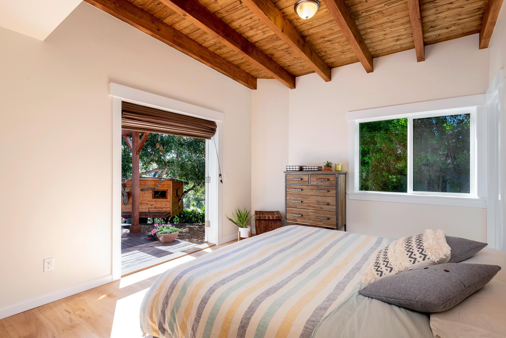30 Skyline Circle Santa Barbara, CA 93109 - Photo 10 of 27 Master Bedroom