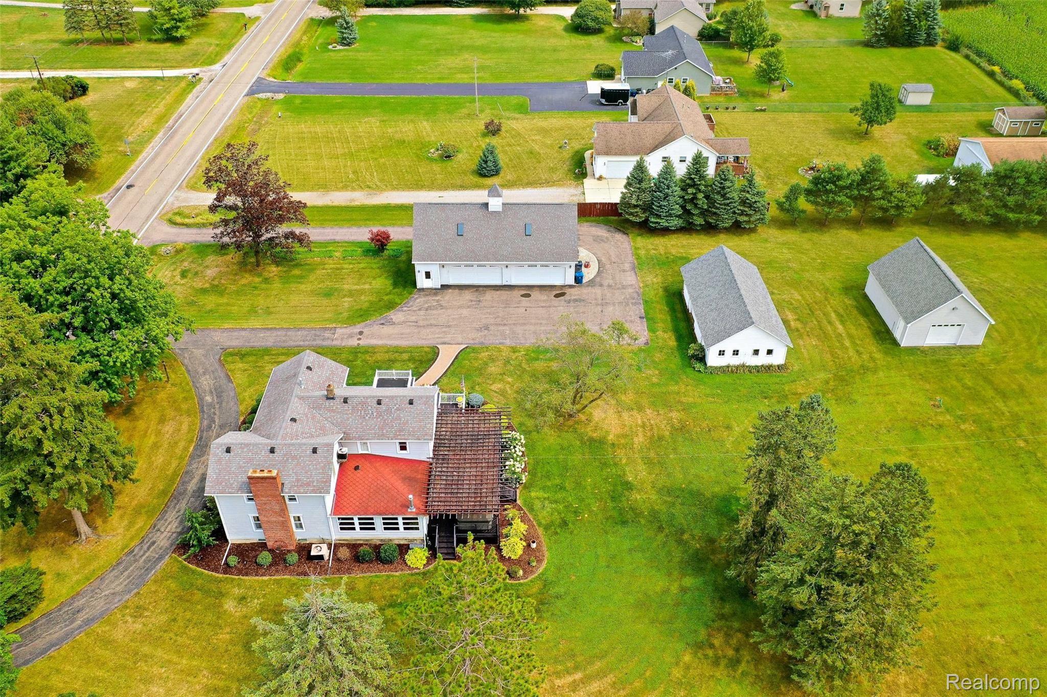 5173 Reid Road Swartz Creek, MI 48473 - Photo 82 of 88 5173-Reid-Rd-70 Outside.jpg