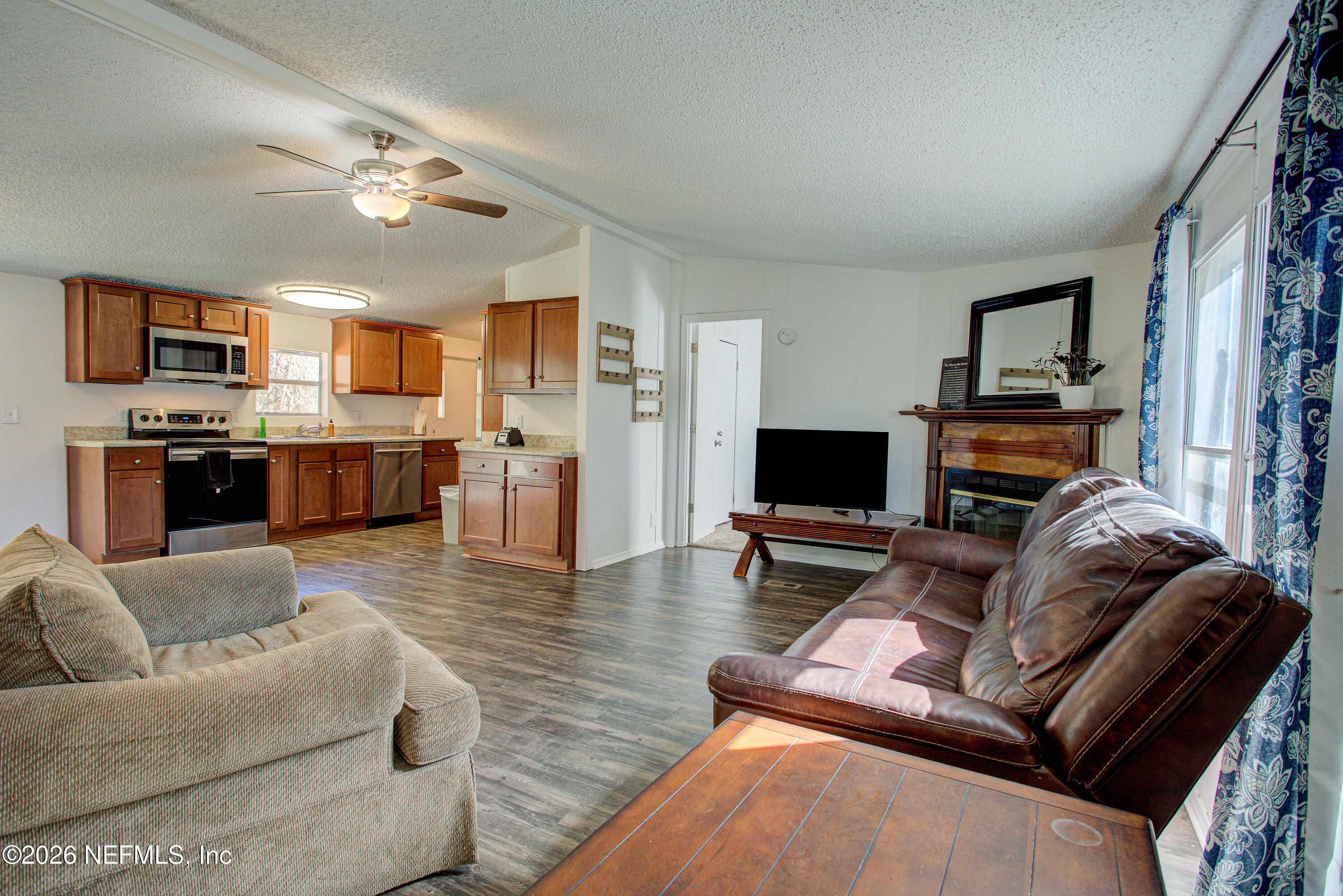 1690 Freedom Drive Middleburg, FL 32068 - Photo 6 of 45 20260224-1690_Freedom_Dr-27