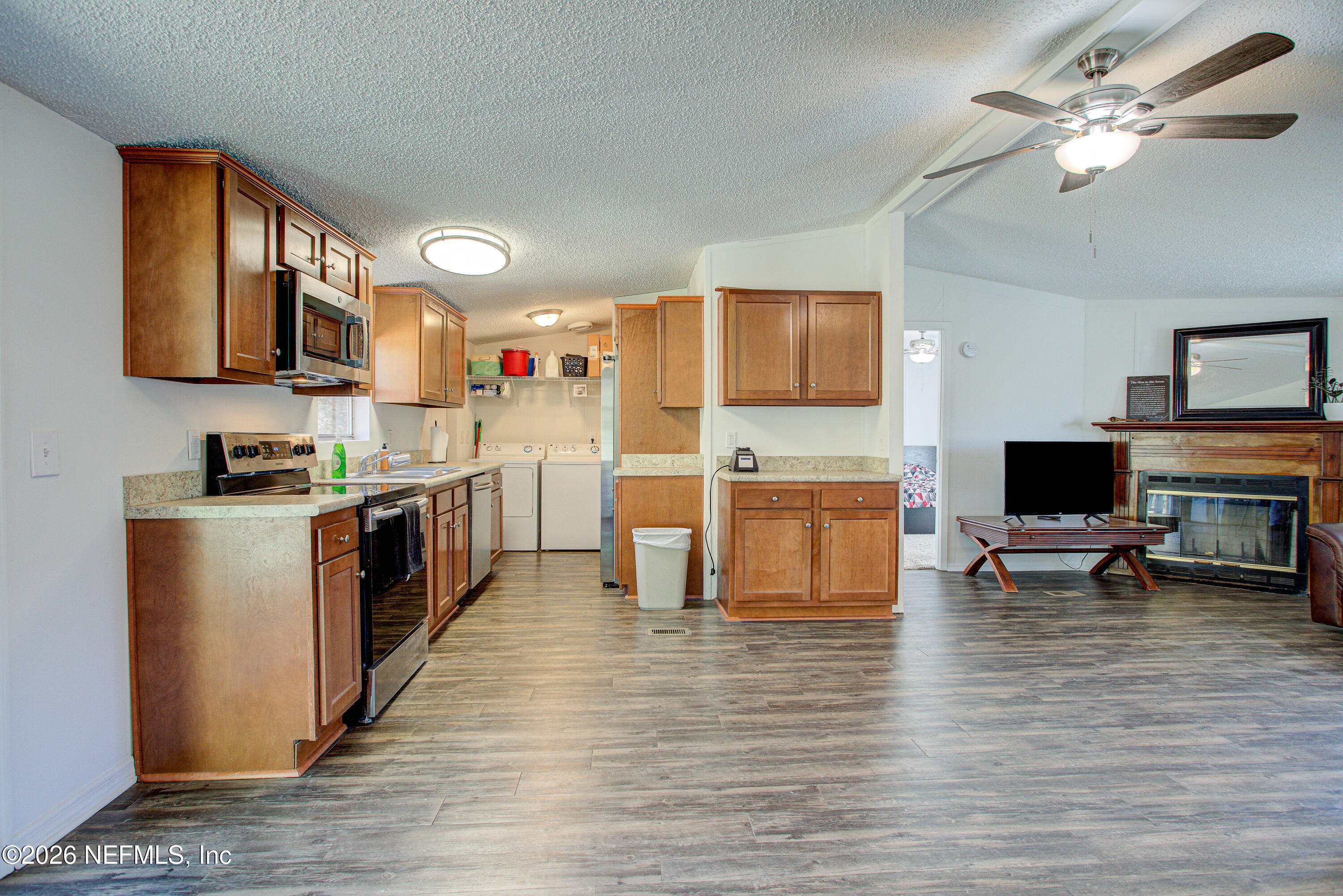 1690 Freedom Drive Middleburg, FL 32068 - Photo 9 of 45 20260224-1690_Freedom_Dr-30