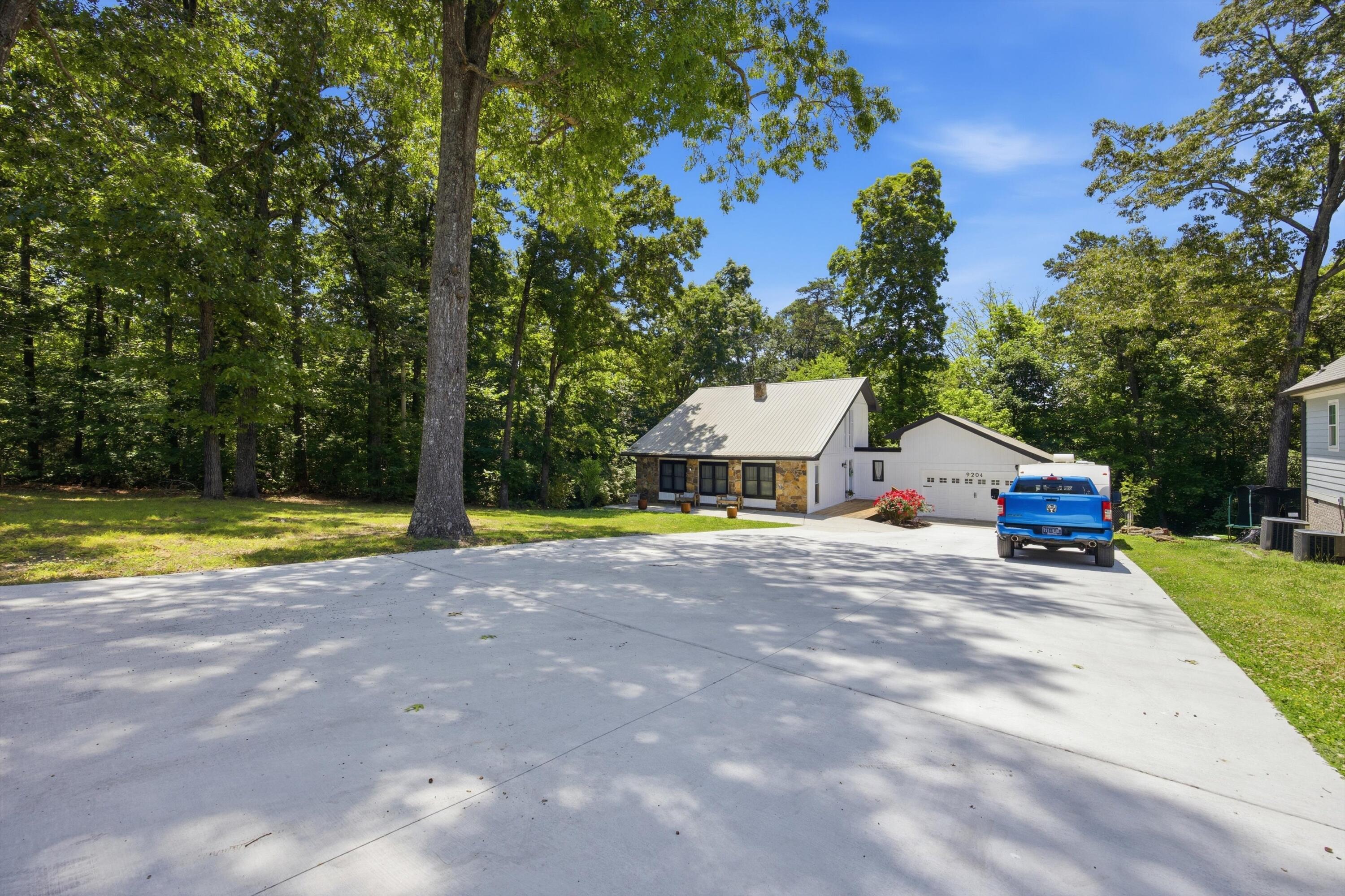 9204 Pine Ridge Road Ooltewah, TN 37363 - Photo 5 of 42 05-9204PineRidgeRd-11