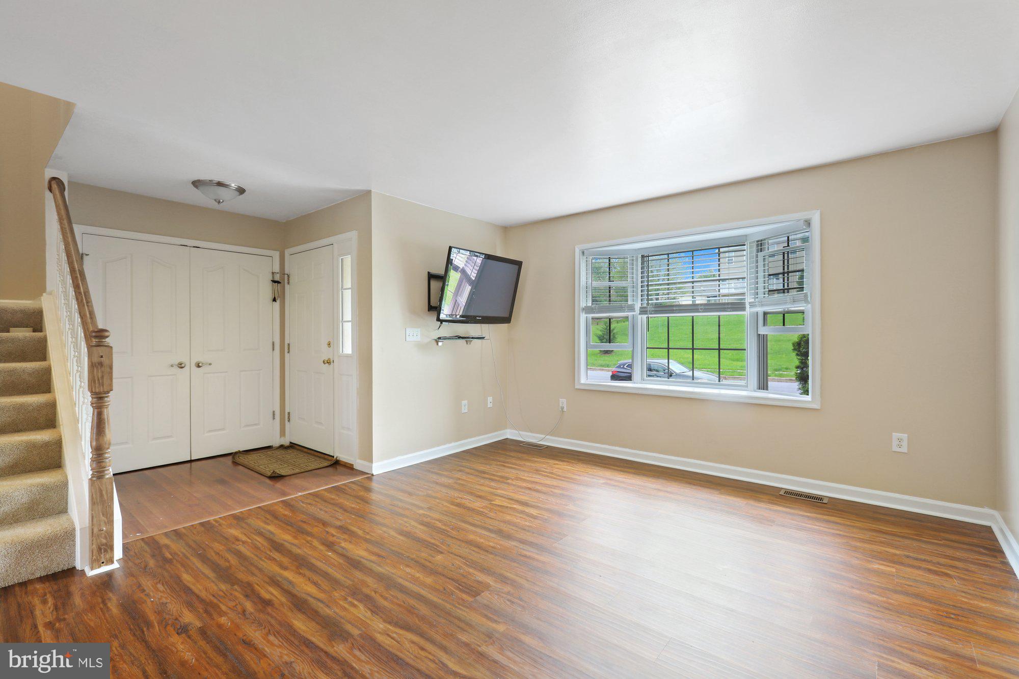 1232 Overlook Road Middletown, PA 17057 - Photo 3 of 26 Front View Inside Entrance